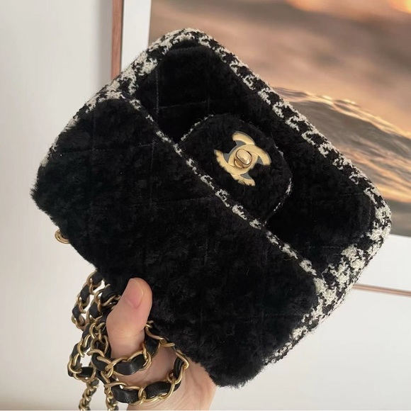 Authentic Chanel Handbag - Picture 9 of 16